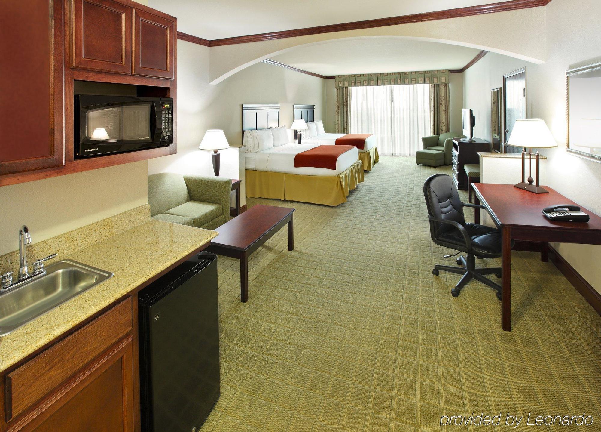 Holiday Inn Express Hotel & Suites Sherman Highway 75 By Ihg Rum bild