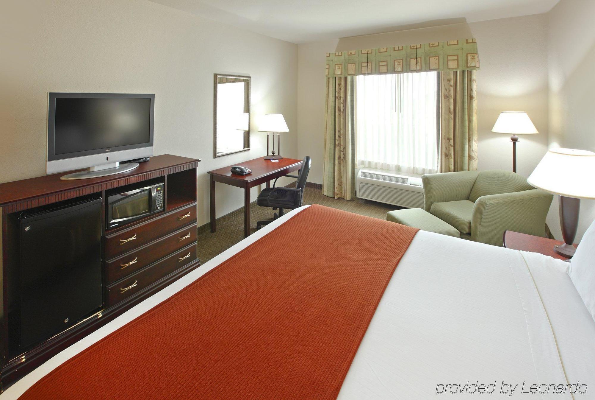 Holiday Inn Express Hotel & Suites Sherman Highway 75 By Ihg Rum bild