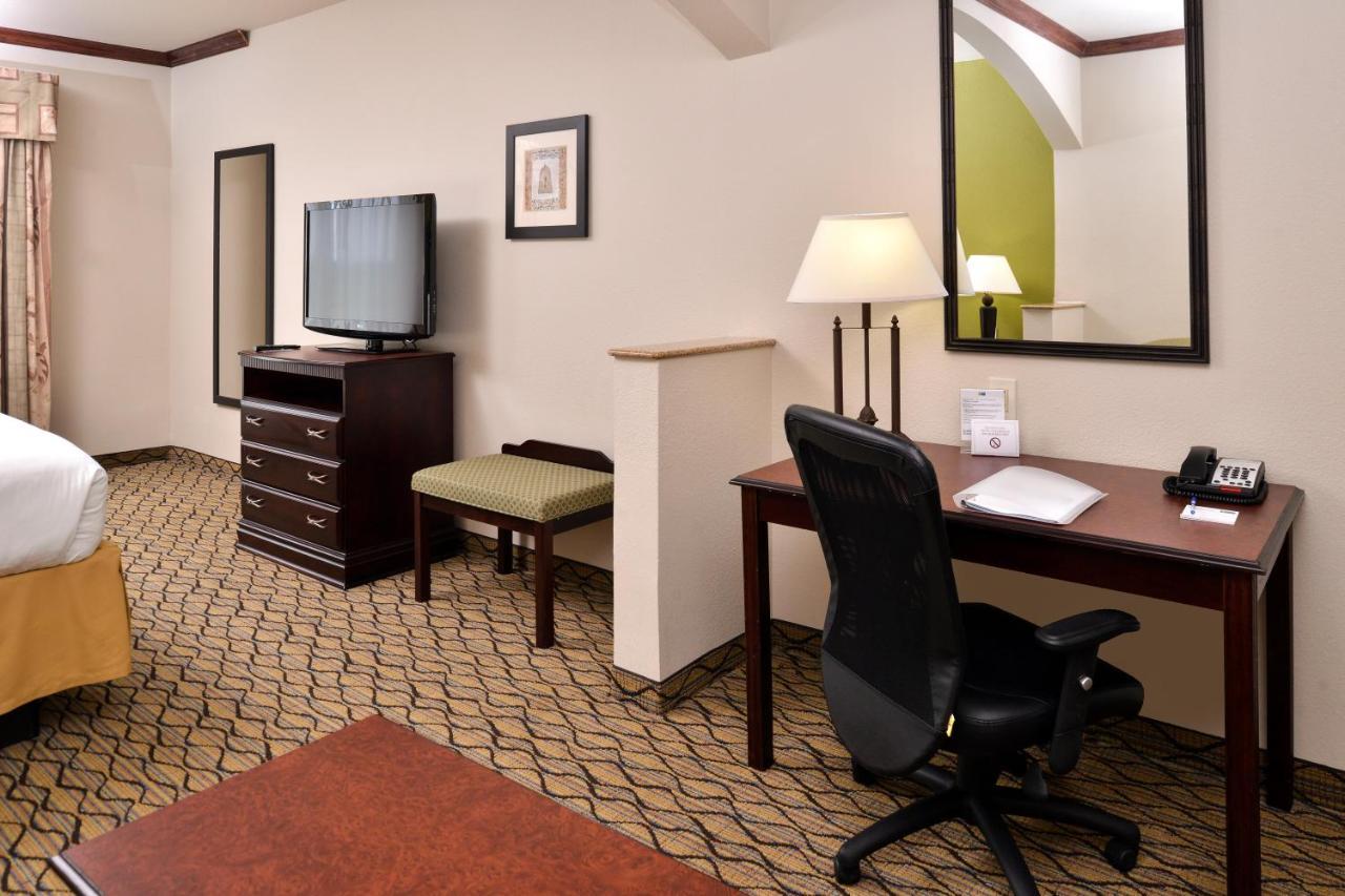 Holiday Inn Express Hotel & Suites Sherman Highway 75 By Ihg Exteriör bild